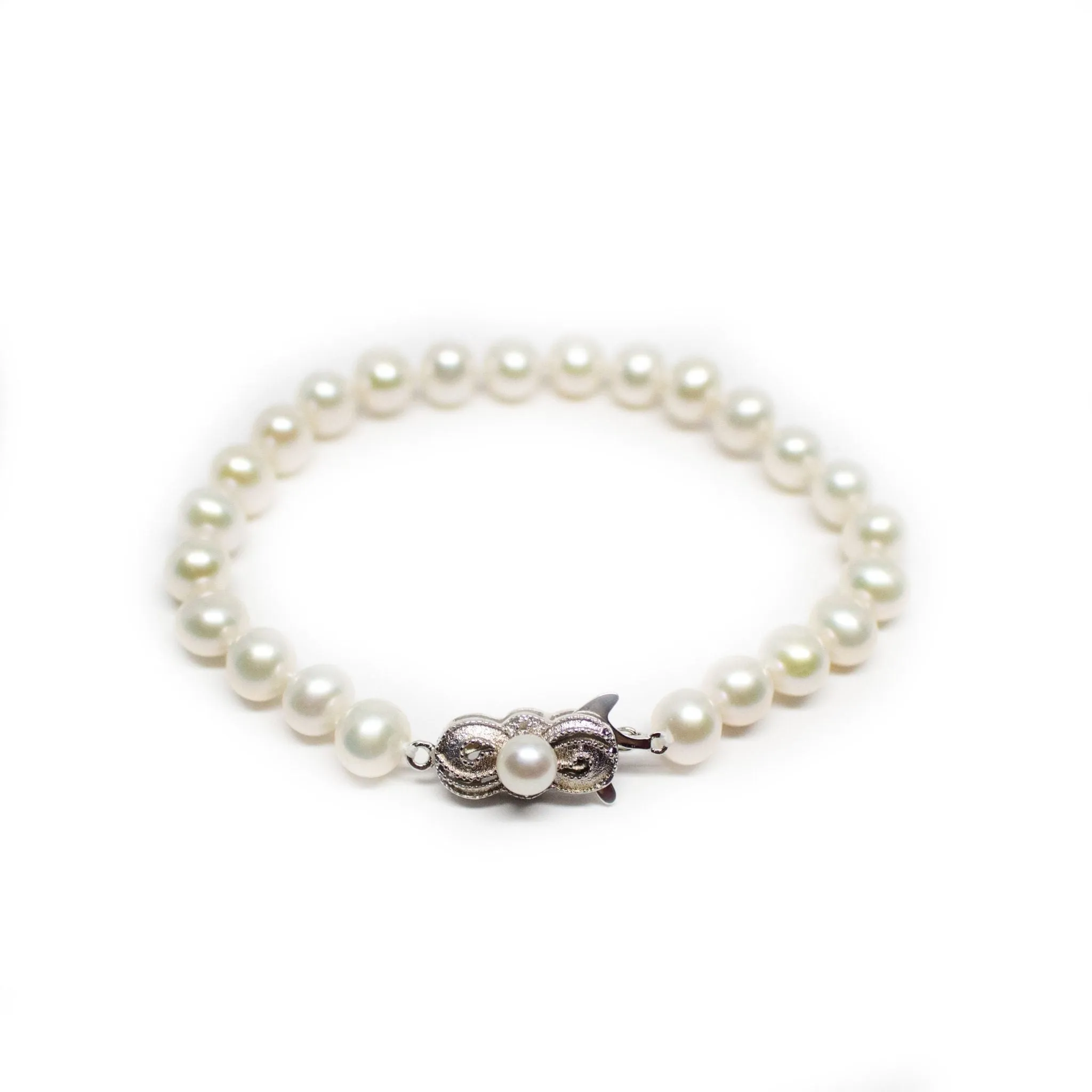 Classic Pearl Bracelet