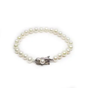 Classic Pearl Bracelet